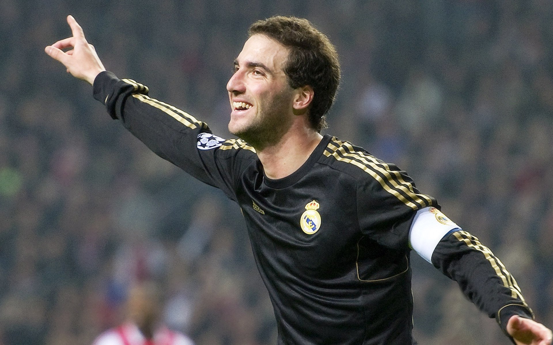 ayx体育-高强度防守之下如何保证出手质量，如何防守高大球员